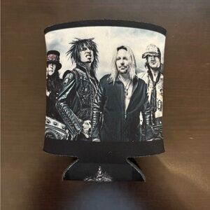 Mötley Crüe beer koozie